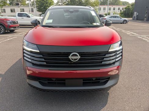 New 2025 Nissan Kicks SV w/ SV Premium Package image 2