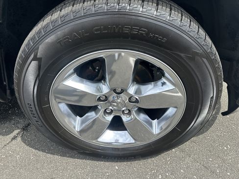 Used 2019 RAM 1500 Big Horn AWD/4WD image 33
