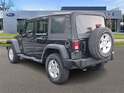 Used 2012 Jeep Wrangler Unlimited Sport AWD/4WD image 5
