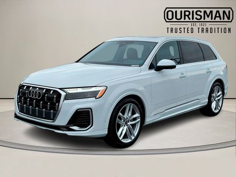 Certified 2025 Audi Q7 3.0T Prestige w/ Prestige Package image 4