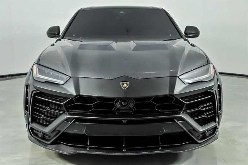 Used 2022 Lamborghini Urus AWD/4WD image 5