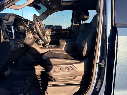 Used 2024 GMC Sierra 1500 Denali w/ Technology Package image 12