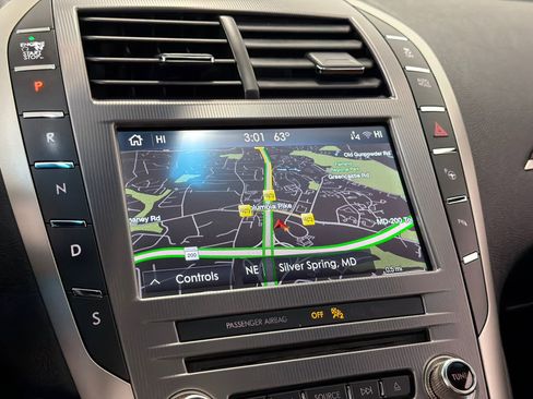 Used 2019 Lincoln MKZ Reserve image 23