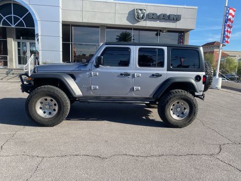 Used 2019 Jeep Wrangler Unlimited Sport S image 10