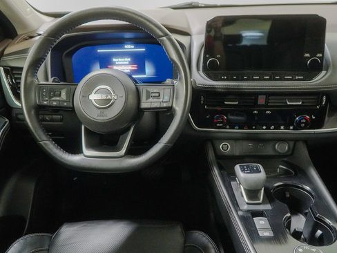 Used 2022 Nissan Rogue Platinum w/ Head-Up Display Package image 24