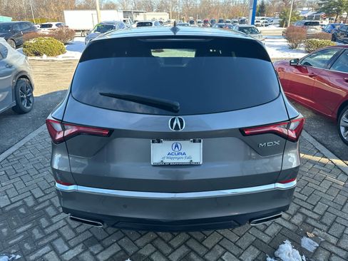 Used 2023 Acura MDX SH-AWD w/ Technology Package image 4