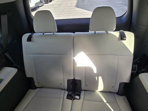 Used 2025 Hyundai Santa Fe SEL image 14