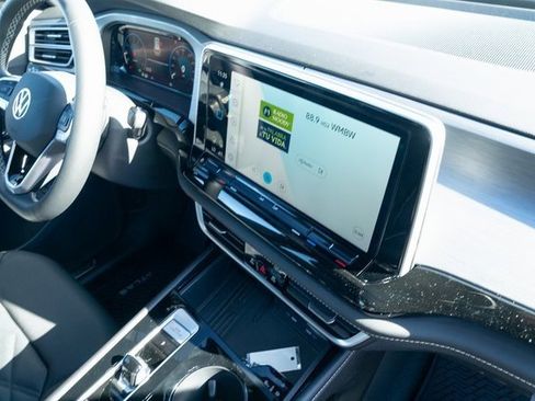 New 2026 Volkswagen Atlas Cross Sport SE image 40