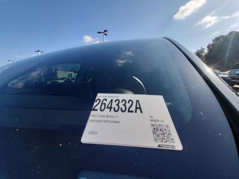 Used 2023 Tesla Model Y Performance image 31