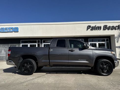 Used 2019 Toyota Tundra SR5 w/ SR5 Upgrade Package image 24
