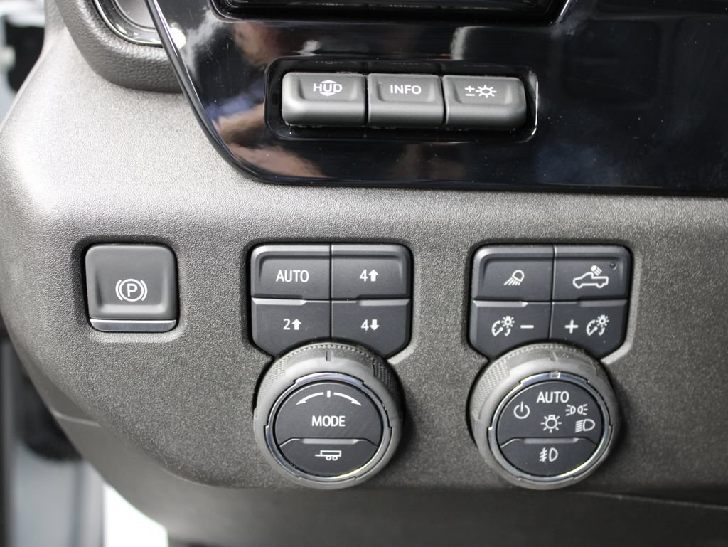 Used 2025 Chevrolet Silverado 2500 ZR2 w/ Technology Package AWD/4WD image 62