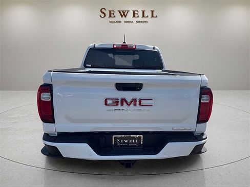 New 2025 GMC Canyon Elevation w/ Convenience Package image 4