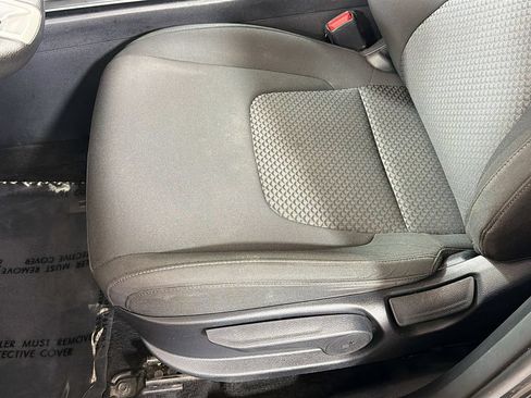 Used 2023 Kia Sportage LX FWD image 19
