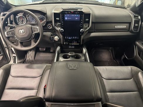 Used 2025 RAM 1500 Laramie w/ Sport Appearance Package AWD/4WD image 5