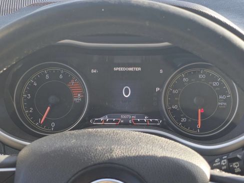 Used 2018 Jeep Cherokee Limited image 16