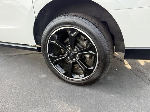 Used 2022 Ford Expedition Max Limited AWD/4WD image 9