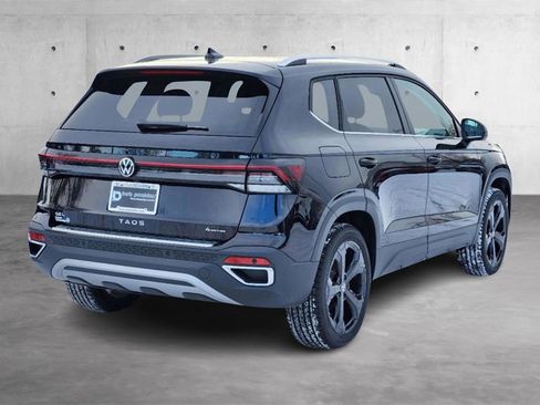 New 2025 Volkswagen Taos SEL image 4