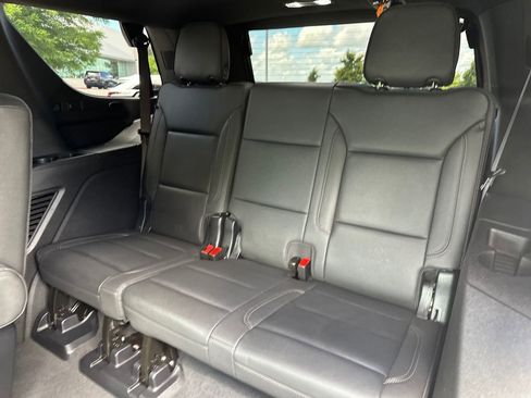 Used 2025 Chevrolet Tahoe High Country AWD/4WD image 34