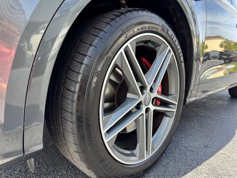 Used 2018 Audi SQ5 Prestige w/ Prestige Package image 10