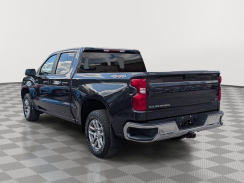 Used 2022 Chevrolet Silverado 1500 LT w/ Protection Package AWD/4WD image 3
