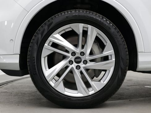 Used 2023 Audi Q7 2.0T Premium AWD/4WD image 12