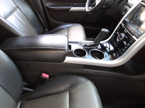 Used 2011 Ford Edge Sport w/ Driver Entry Pkg AWD/4WD image 22