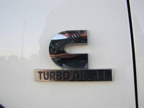 Used 2012 RAM 5500 SLT w/ Max Tow Pkg image 15