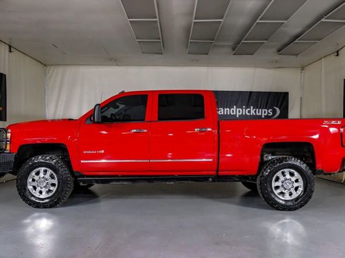 Used 2015 Chevrolet Silverado 2500 LTZ w/ Duramax Plus Package AWD/4WD image 11