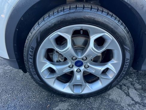 Used 2015 Ford Escape Titanium image 21