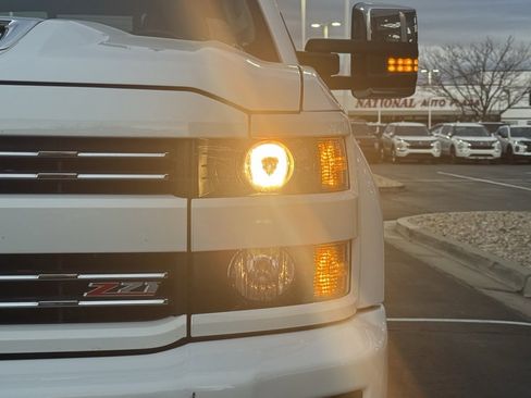Used 2018 Chevrolet Silverado 3500 LTZ w/ Duramax Plus Package image 31
