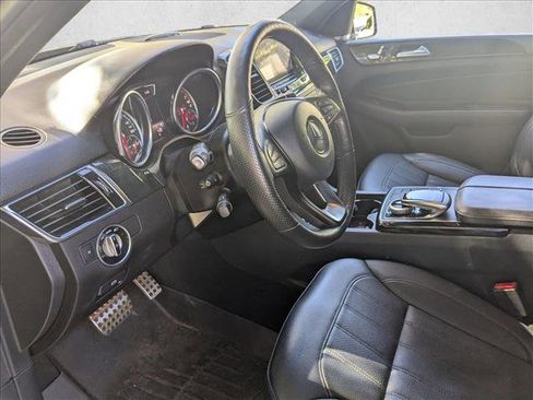 Used 2019 Mercedes-Benz GLE 400 4MATIC image 10