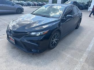 Used 2023 Toyota Camry SE w/ Audio Upgrade Package FWD video 1