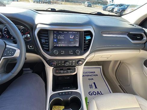 Used 2023 GMC Acadia Denali AWD/4WD image 20