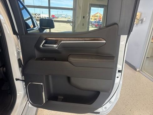 New 2026 GMC Sierra 1500 SLE w/ X31 Off-Road Package AWD/4WD image 45