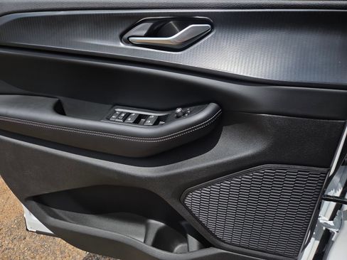 New 2026 Jeep Grand Cherokee L Laredo RWD image 13