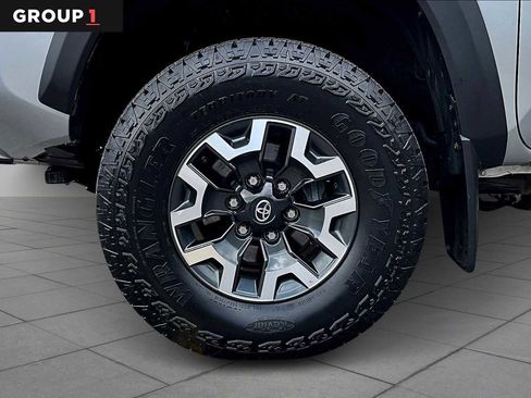 Certified 2023 Toyota Tacoma TRD Off-Road image 11