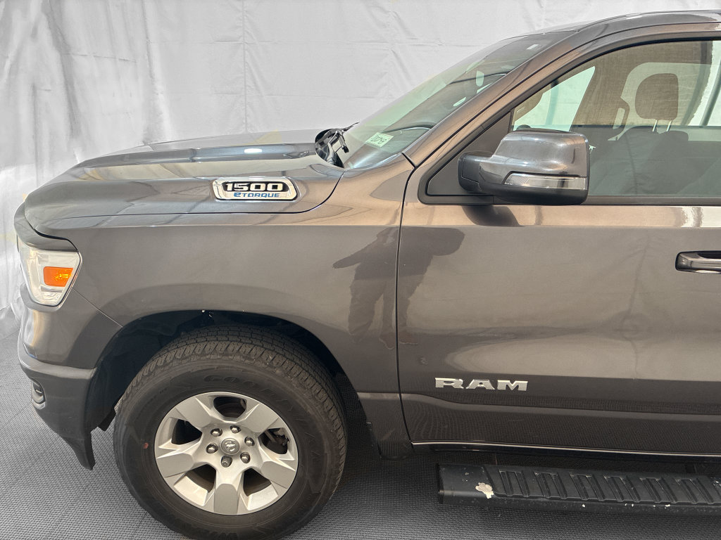 Used 2023 RAM 1500 Big Horn AWD/4WD image 3