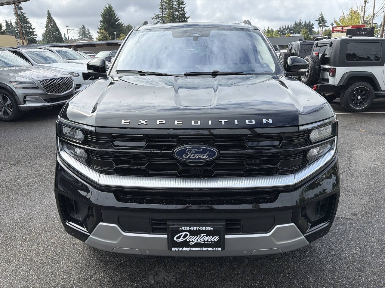 Used 2025 Ford Expedition Max Platinum AWD/4WD image 14
