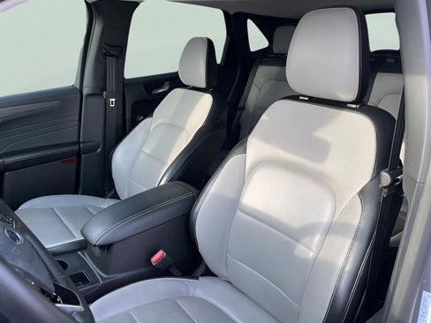 Used 2024 Ford Escape Platinum AWD/4WD image 14