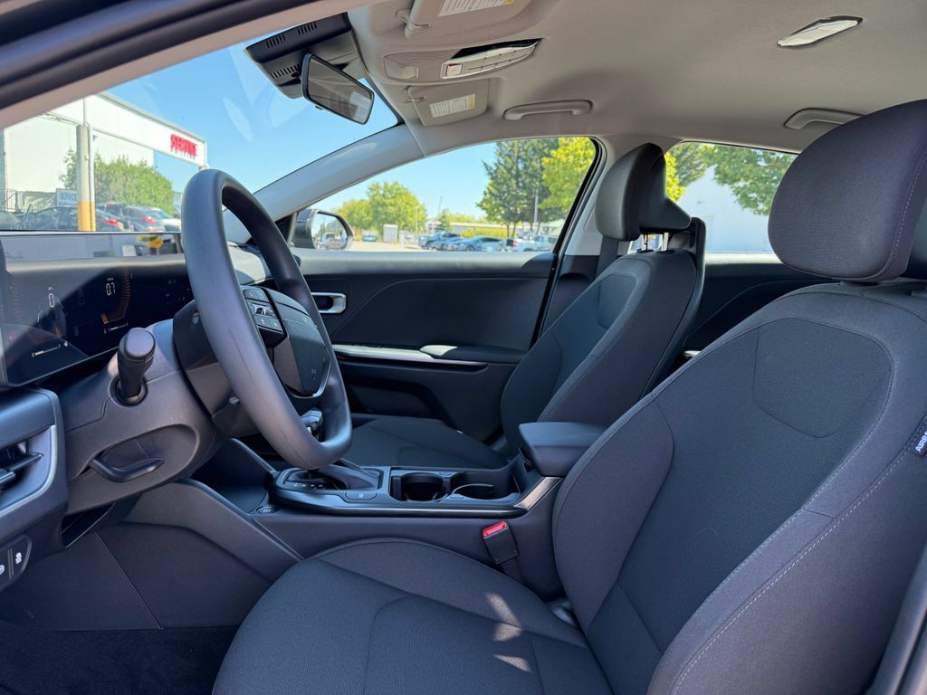New 2026 Kia K4 FWD image 15