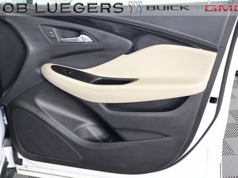 Used 2018 Buick Envision Essence image 19