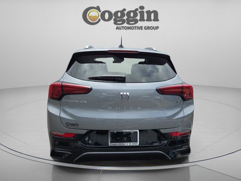 Used 2024 Buick Encore GX Sport Touring image 4