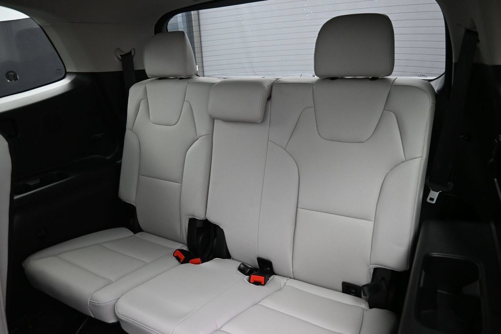 Used 2025 Kia Telluride SX w/ SX Captain's Chair Package AWD/4WD image 37
