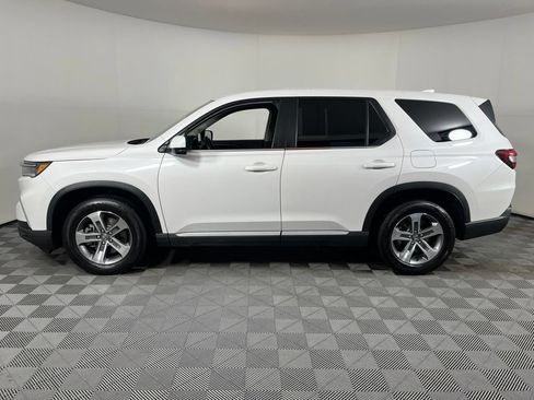 Certified 2025 Honda Pilot EX-L image 17