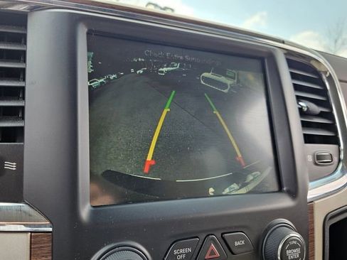 Used 2017 RAM 1500 Laramie w/ Convenience Group image 19