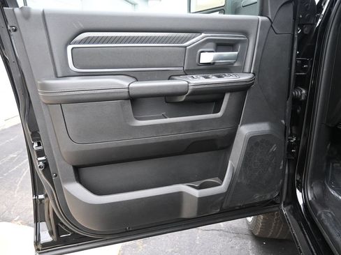 New 2026 RAM 2500 Big Horn AWD/4WD image 19