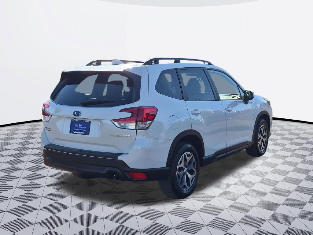 Used 2023 Subaru Forester Premium w/ Popular Package #2 AWD/4WD image 6