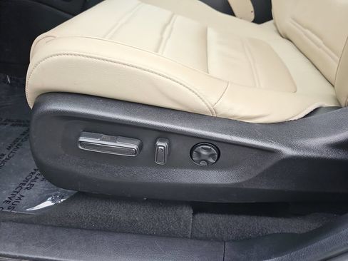 Used 2021 Honda CR-V Touring image 35