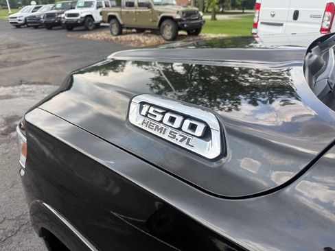 Used 2019 RAM 1500 Limited AWD/4WD image 11
