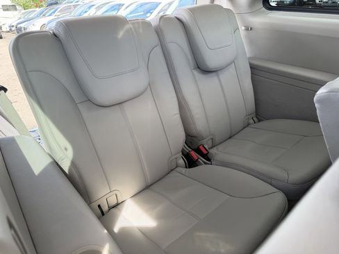 Used 2012 Mercedes-Benz GL 450 4MATIC image 18